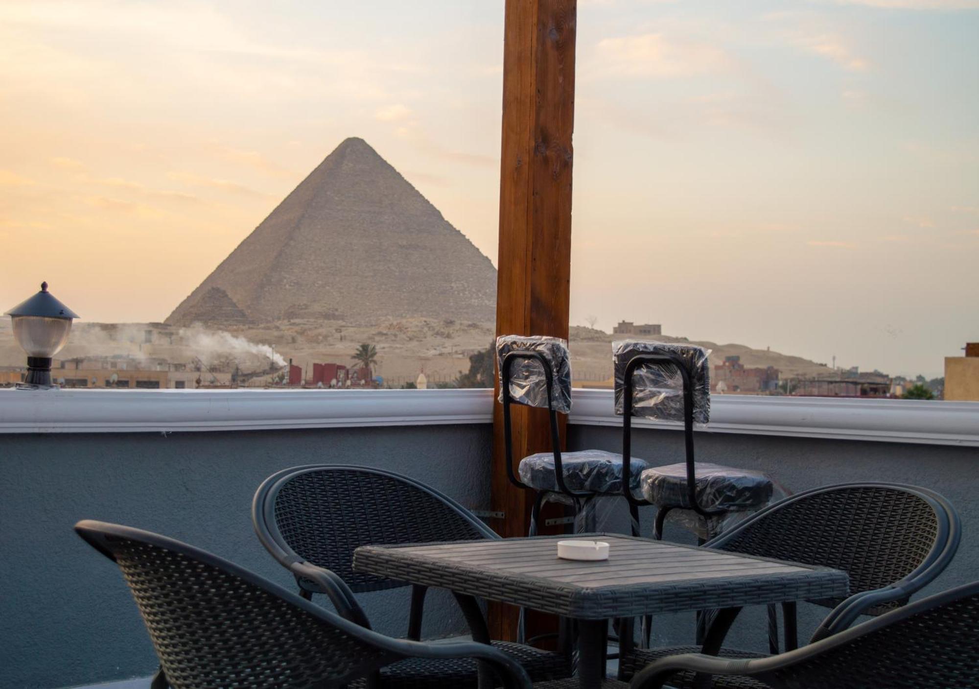 The Pyramids Gate Inn Kafret el-Gabal エクステリア 写真