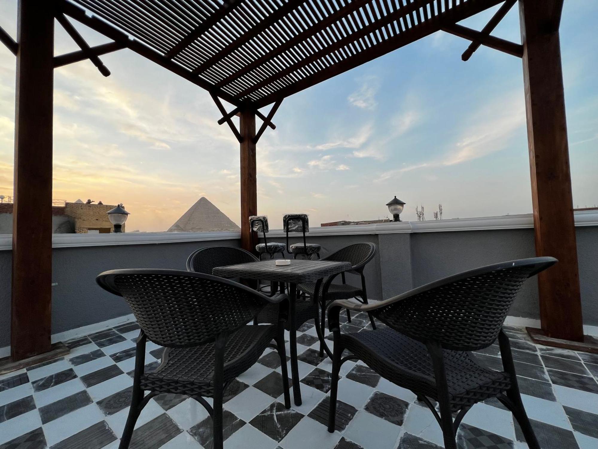 The Pyramids Gate Inn Kafret el-Gabal エクステリア 写真