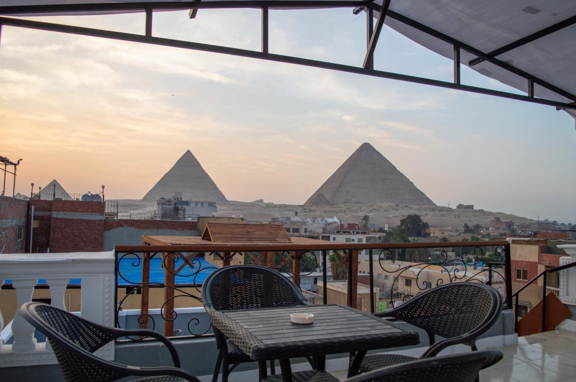 The Pyramids Gate Inn Kafret el-Gabal エクステリア 写真